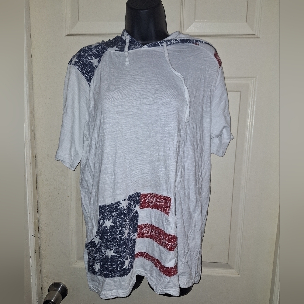 Free planet hooded T-shirt stars and stripes size large
